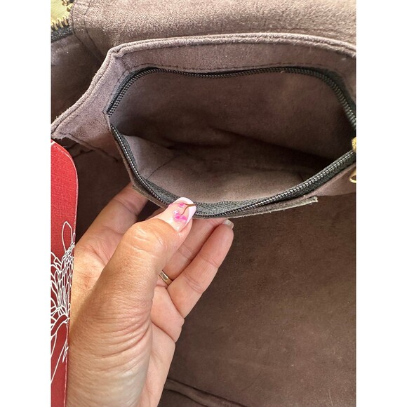 Dezigns By Kamohoalii Hawaiian Tribal New York Fashion Week Cosmetic Train Case - Picture 7 of 7